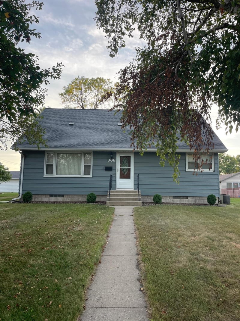 906 15th St S, Benson, MN 56215