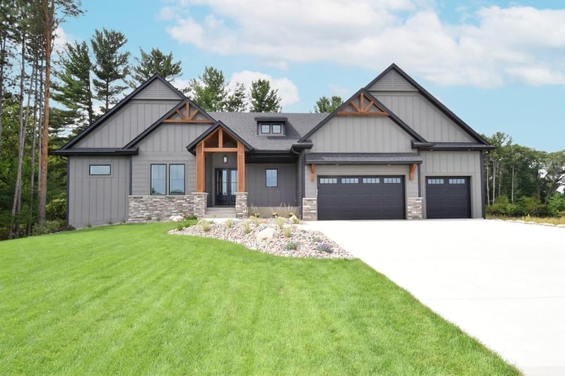 17974 Staples St NE, Ham Lake, MN 55304