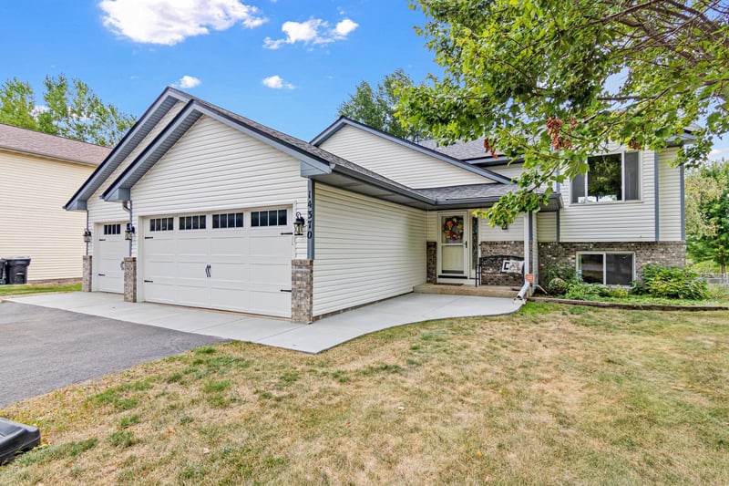 14370 Geneva Ave N, Hugo, MN 55038