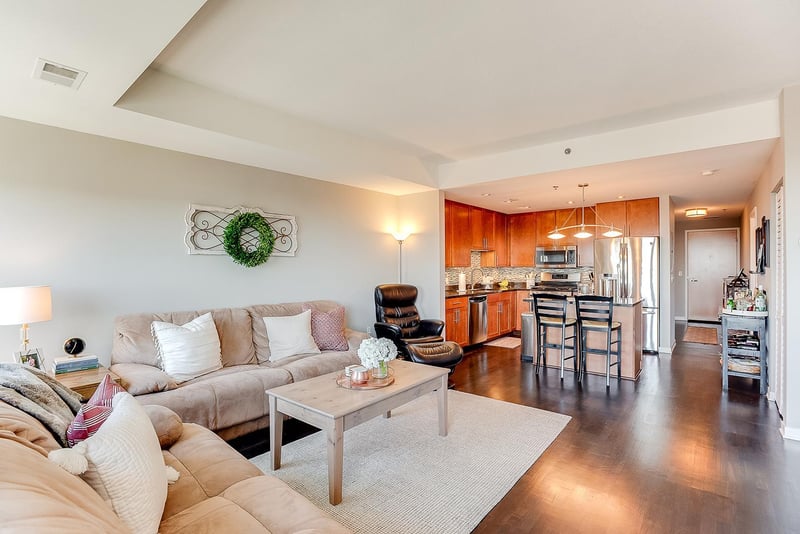 929 Portland Ave #1807, Minneapolis, MN 55404