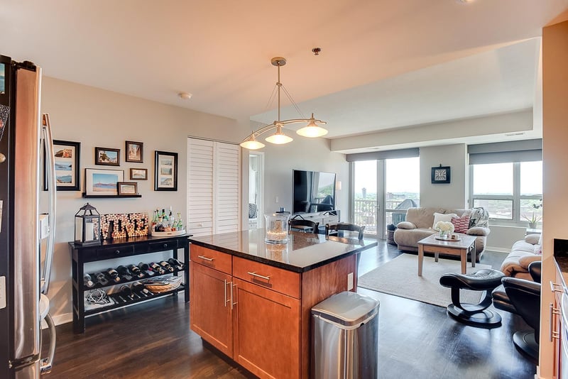 929 Portland Ave #1807, Minneapolis, MN 55404