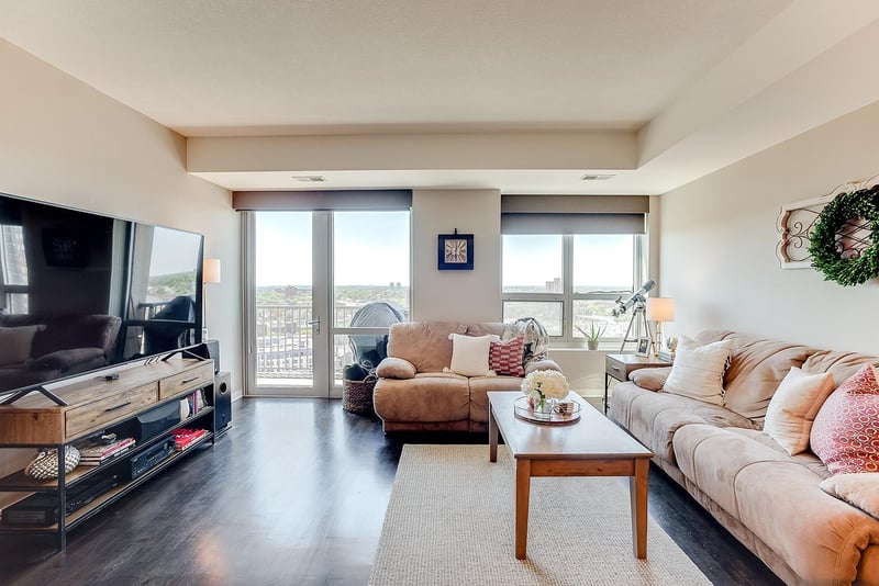 929 Portland Ave #1807, Minneapolis, MN 55404