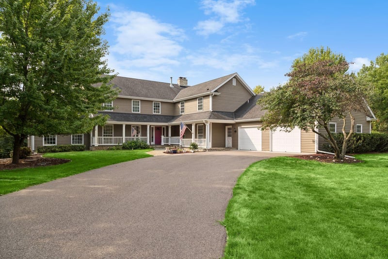 2350 Longview Cir, Orono, MN 55356
