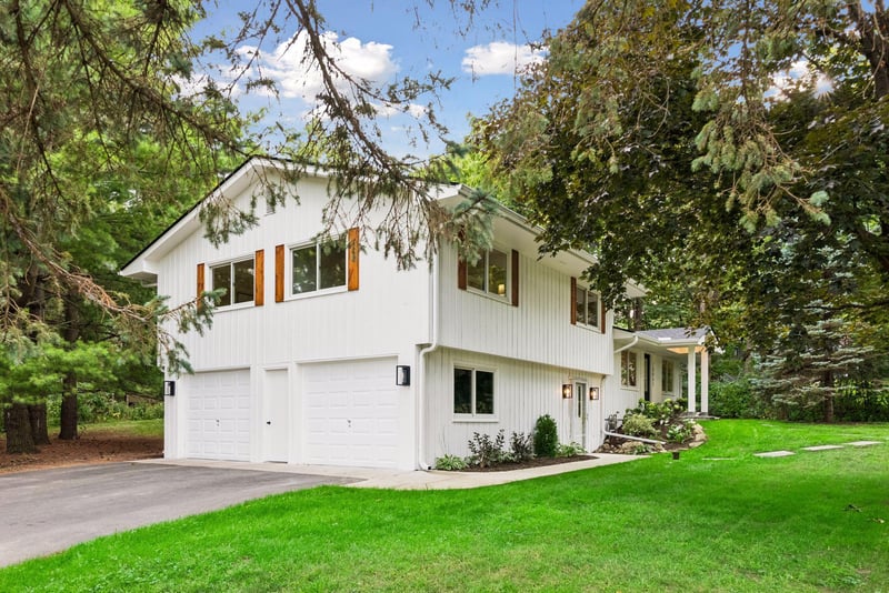 18065 Berry Ln, Wayzata, MN 55391