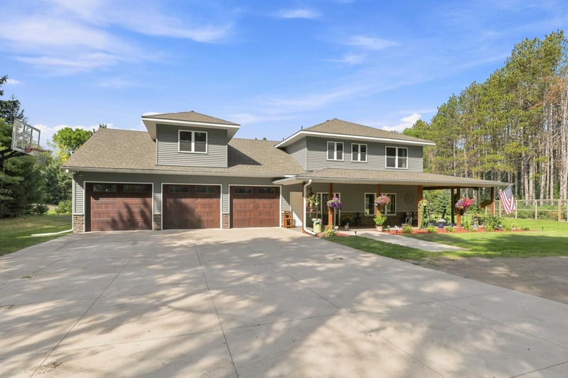 3339 277th Ave NW, Isanti, MN 55040