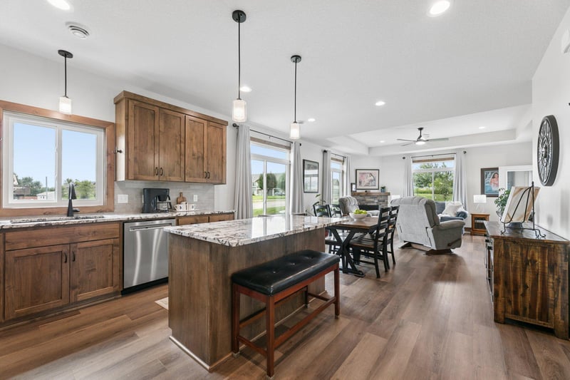 1352 Bradford St SE, Hutchinson, MN 55350