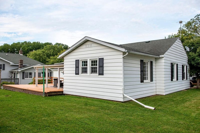 301 Washington St NW, Preston, MN 55965