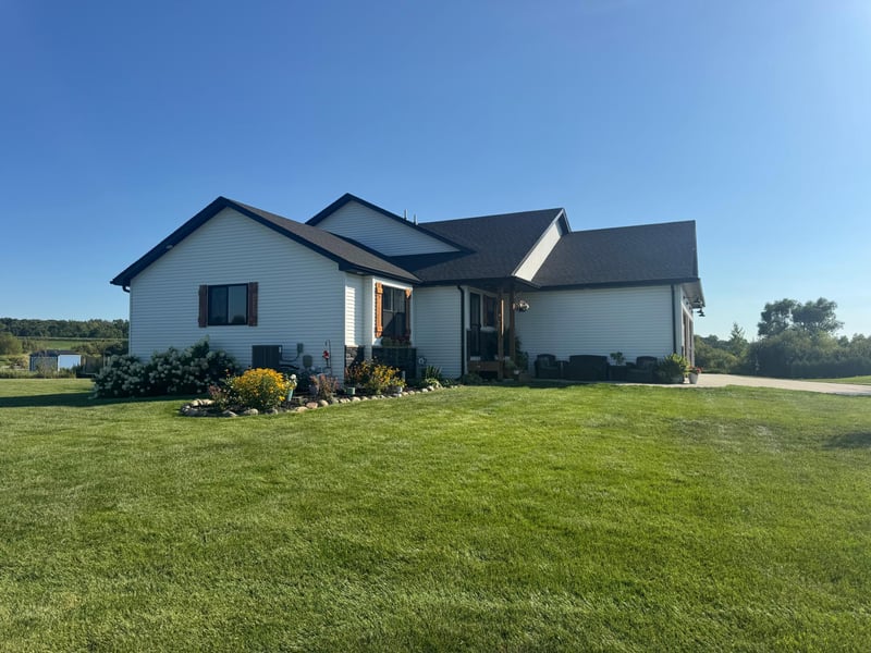 188 Lake Dr NE, Sauk Rapids, MN 56379