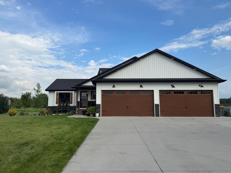 188 Lake Dr NE, Sauk Rapids, MN 56379