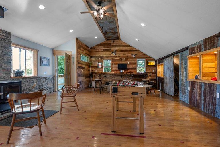 2807 Legend St, Mora, MN 55051