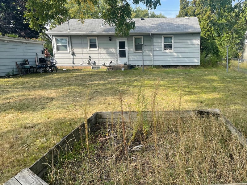 150 Roselawn Ave E, Maplewood, MN 55117