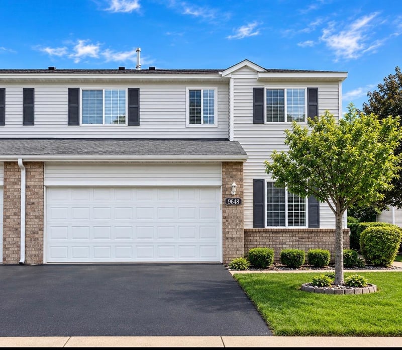 9648 Peony Ln N, Maple Grove, MN 55311
