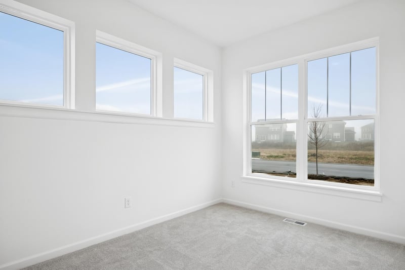 1646 Tyrone Dr, Shakopee, MN 55379