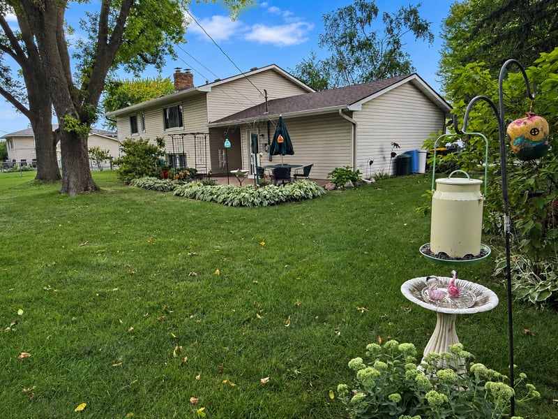1798 E Bluestone Dr, Eagan, MN 55122
