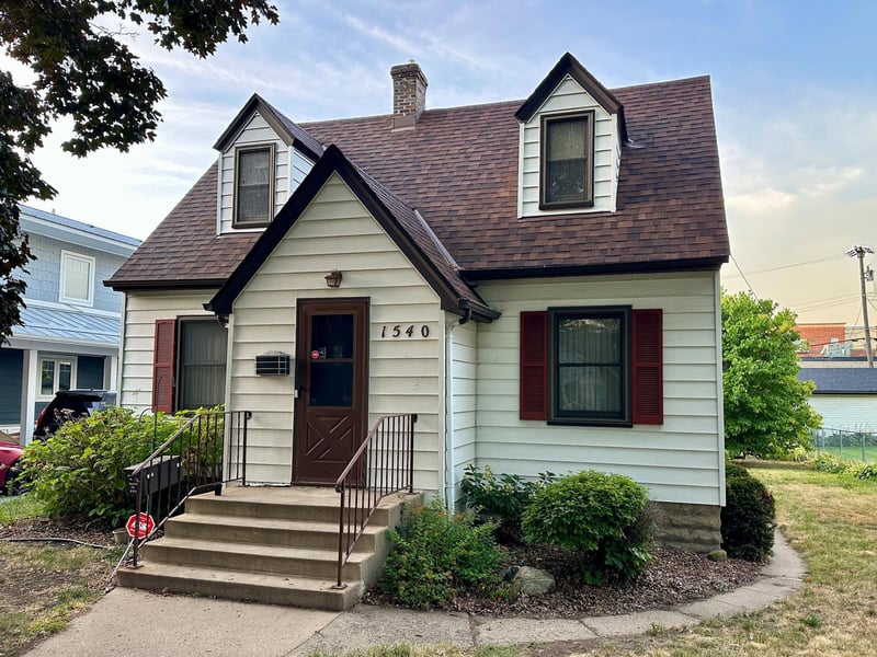 1540 Crawford Ave, Falcon Heights, MN 55113