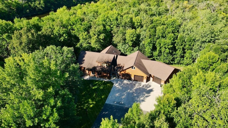 130 Eastwood Dr, Thief River Falls, MN 56701