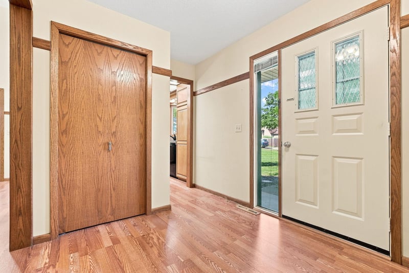 10701 Yellow Pine St NW, Coon Rapids, MN 55433