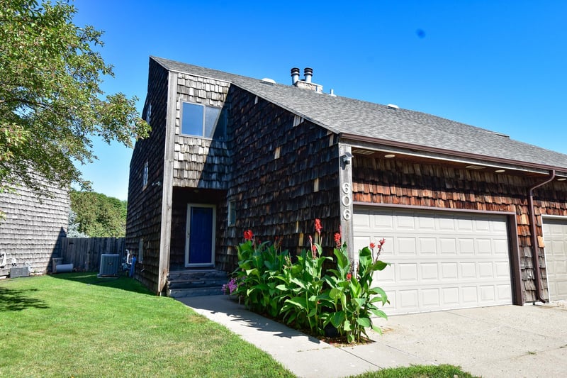 606 37th Ave S, Moorhead, MN 56560