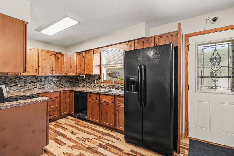 716 Conliffe Ave SW, Faribault, MN 55021