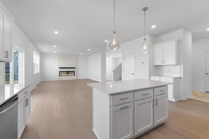 8921 Periwinkle Blvd, Woodbury, MN 55129