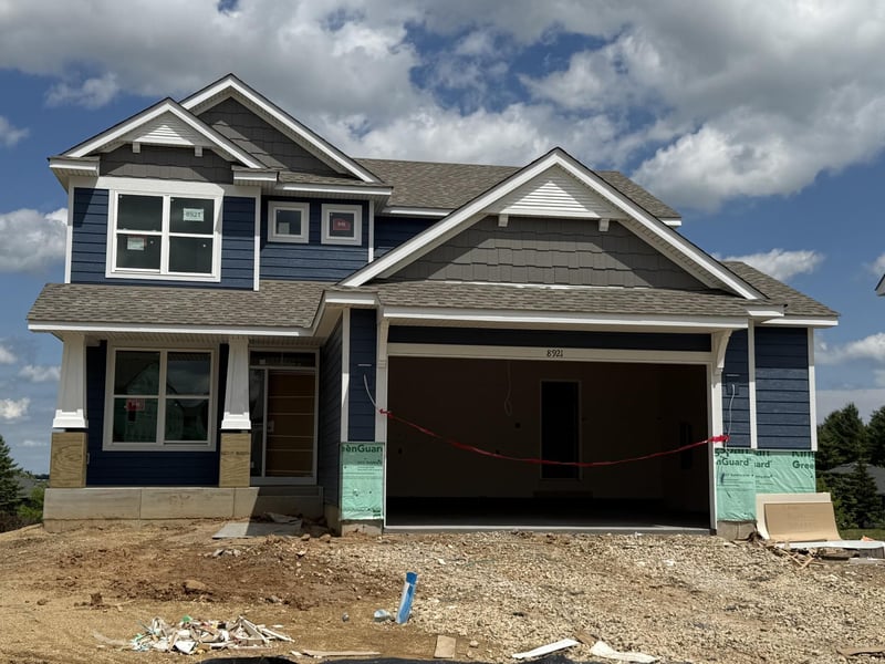 8921 Periwinkle Blvd, Woodbury, MN 55129