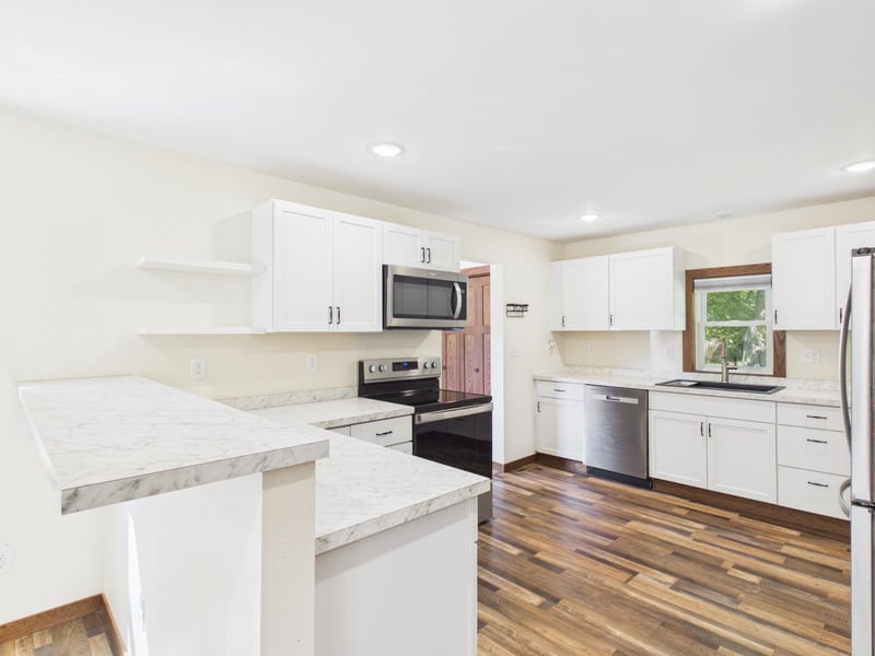 515 1st St NE, Glenwood, MN 56334