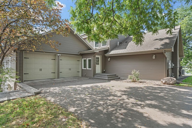 4337 Old Highway 10, Arden Hills, MN 55112