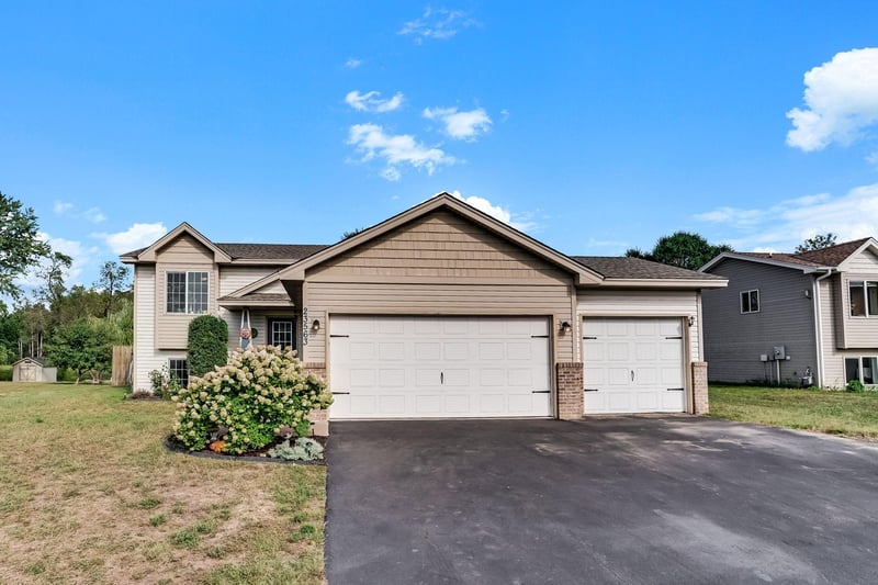 23563 Marigold St NW, Saint Francis, MN 55070