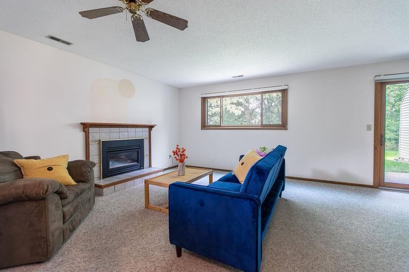 5600 Donegal Dr, Shoreview, MN 55126