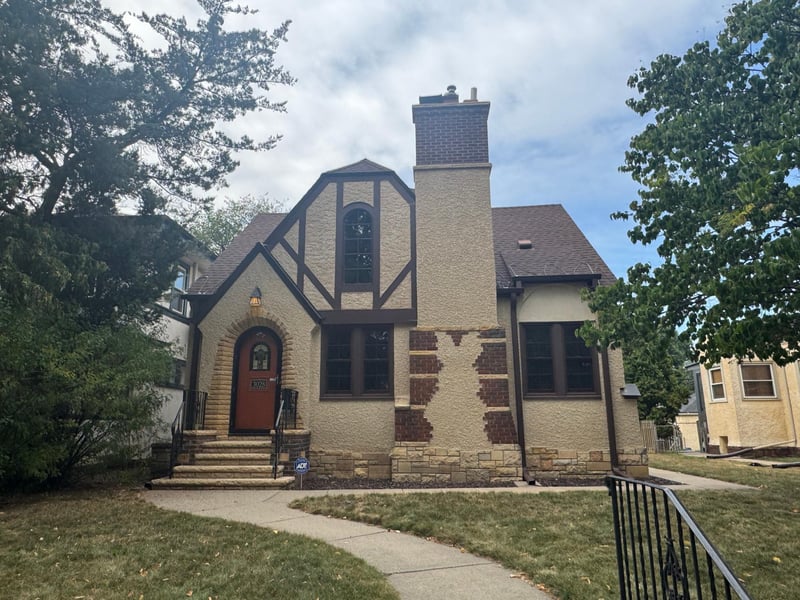3028 E Minnehaha Pw, Minneapolis, MN 55406