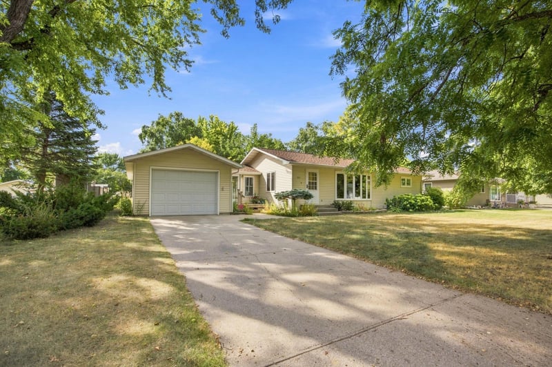 1017 Hartford St, Hawley, MN 56549