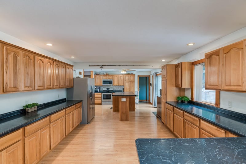 505 W North St, Kiester, MN 56051