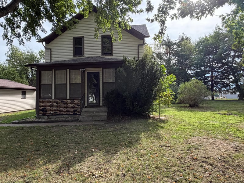 331 SW Park St, Luverne, MN 56156