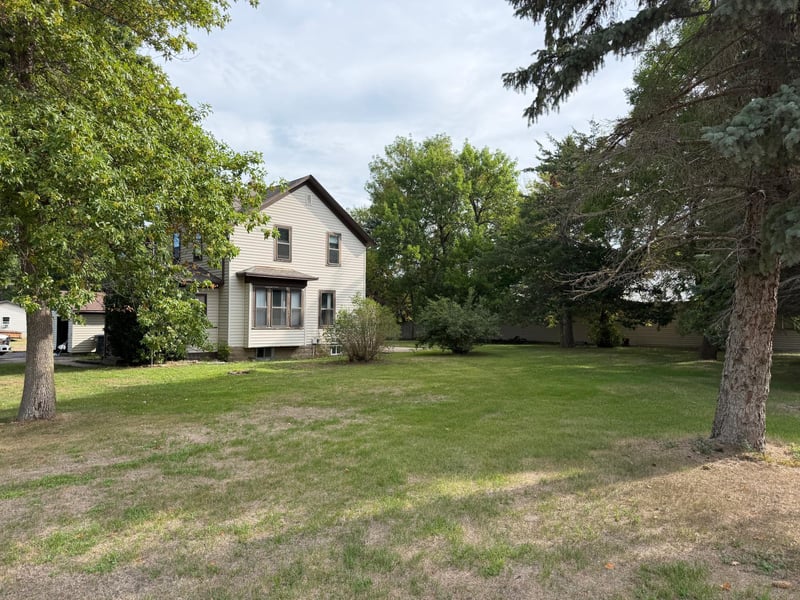 331 SW Park St, Luverne, MN 56156