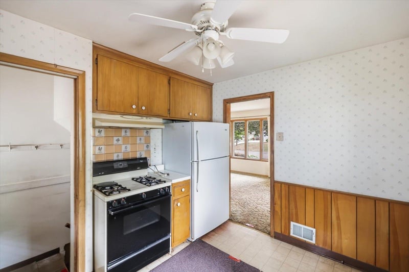 8680 Granada Ave S, Cottage Grove, MN 55016