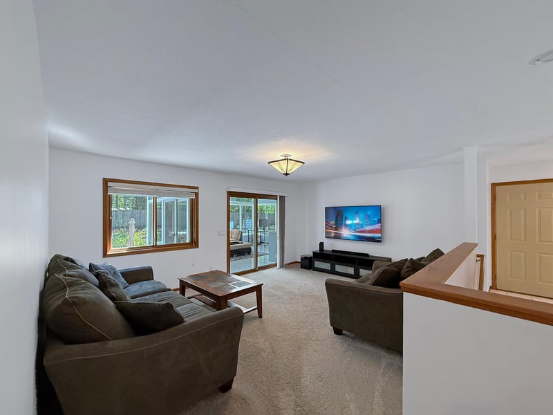 1615 Archwood Rd, Minnetonka, MN 55305