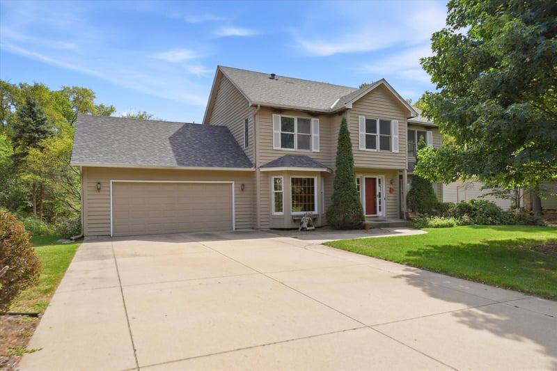 18321 Tristram Way, Eden Prairie, MN 55346