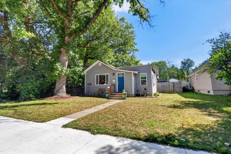 608 NE 3rd Ave, Grand Rapids, MN 55744