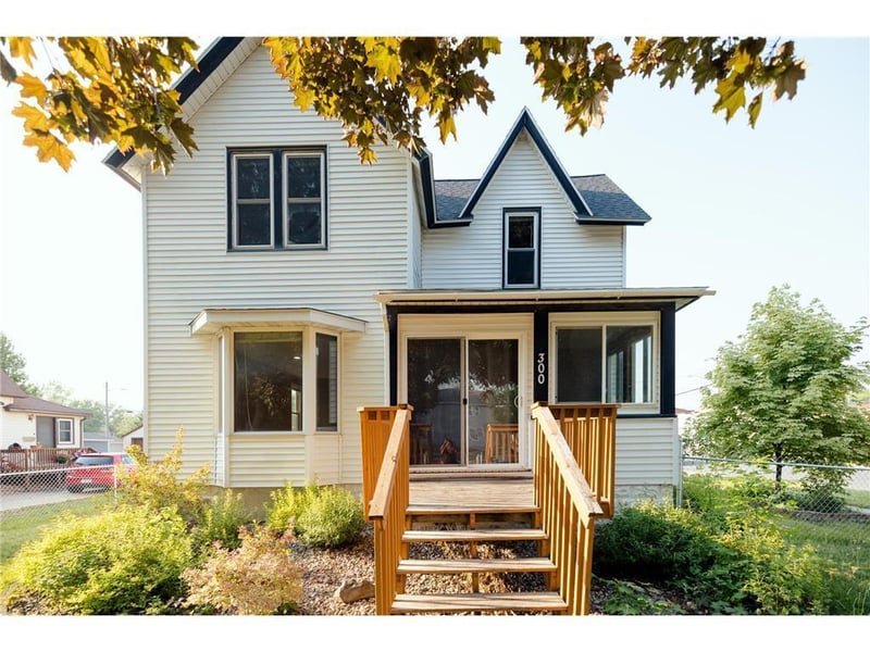 300 Irvin St, West Concord, MN 55985