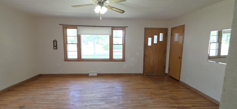 702 Forest Ave SE, Staples, MN 56479
