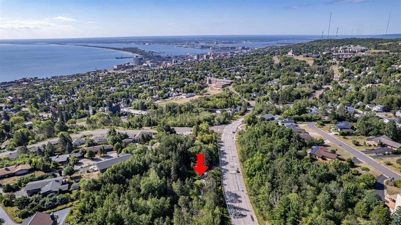 506 Kenwood Ave, Duluth, MN 55811