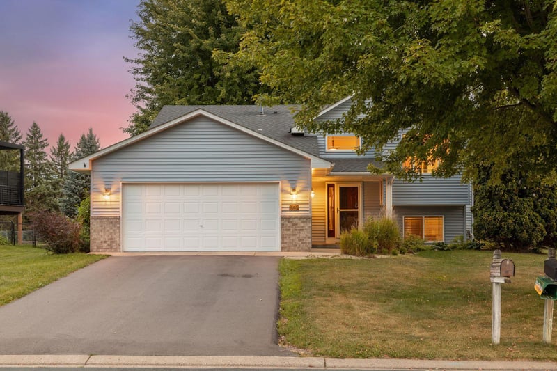 356 Bluestem Ave, Shakopee, MN 55379