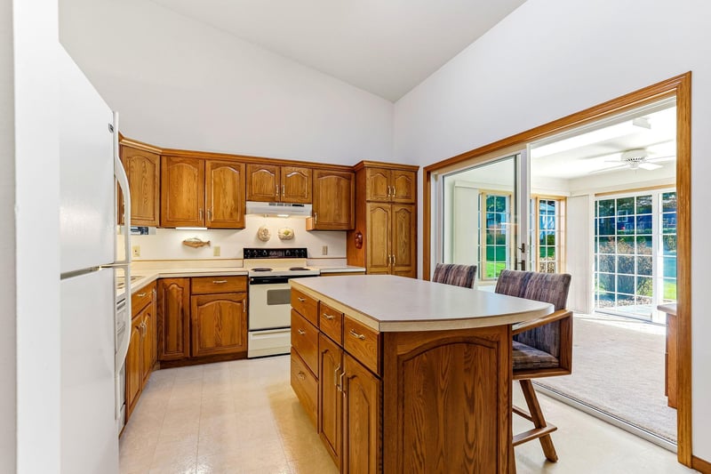423 Tischler Ave SE, Faribault, MN 55021