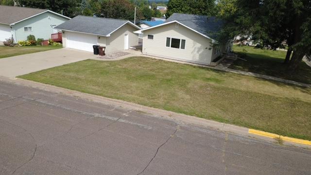 101 N Robert St, Mabel, MN 55954