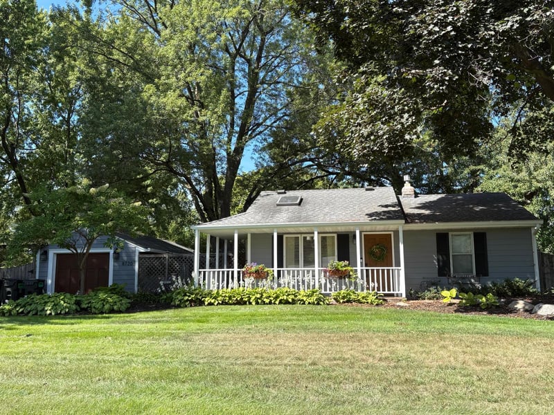 8720 11th Ave S, Bloomington, MN 55420