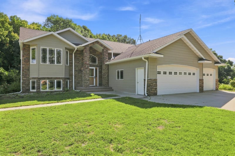 15835 145th Ave, Lake Park, MN 56554