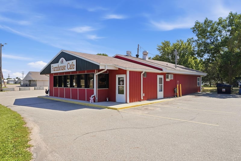 409 Us 71 W, Clarissa, MN 56440