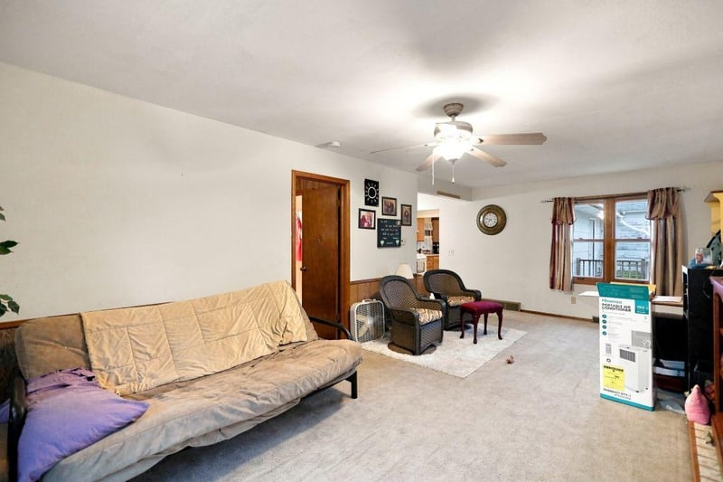 417 7th Ave SW, Waseca, MN 56093