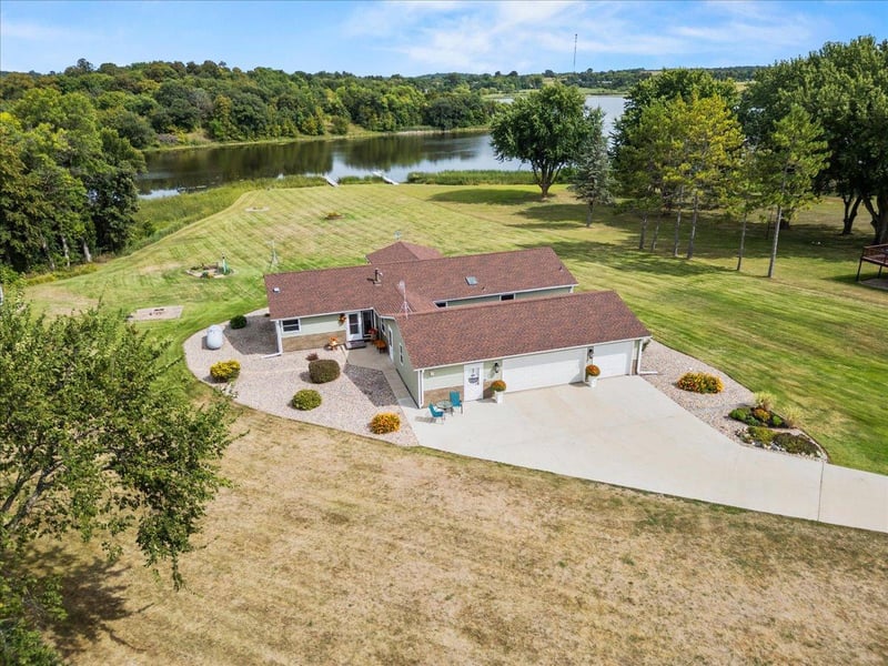 4460 Timber Shores Ct SW, Alexandria, MN 56308