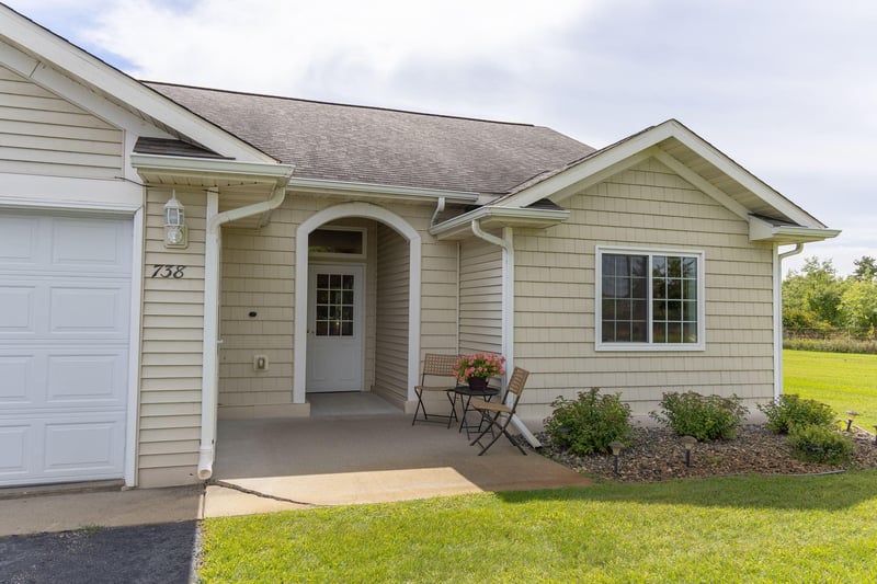 738 35th St NW, Bemidji, MN 56601